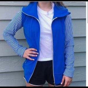 Lululemon sweatshirt size 12